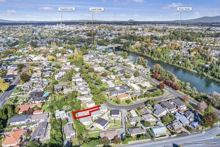 Photo of property in 4/50 Banbury Crescent, Fairfield, Hamilton, 3214