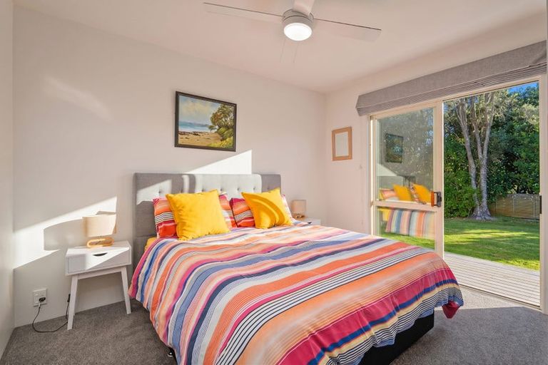 Photo of property in 17 Martin Place, Cooks Beach, Whitianga, 3591