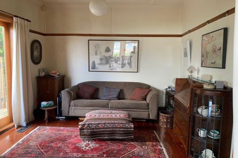 Photo of property in 5 Grosvenor Terrace, Wadestown, Wellington, 6012