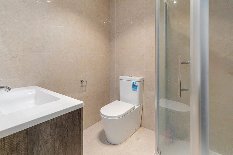 Photo of property in 13 Lovely Lane, Manurewa, Auckland, 2102