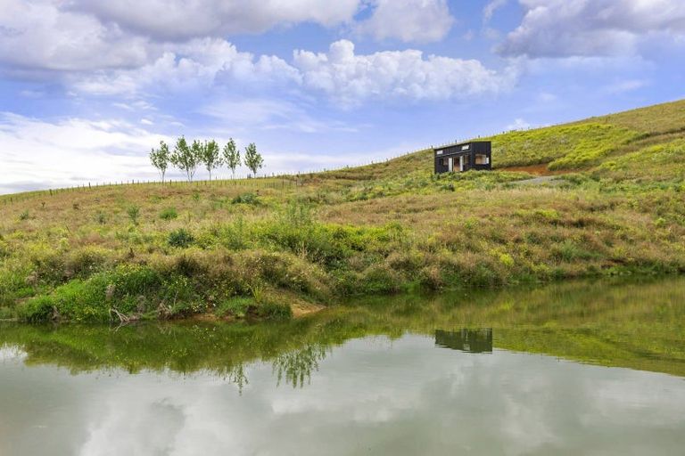 Photo of property in 95 Wrights Road, Raglan, 3295