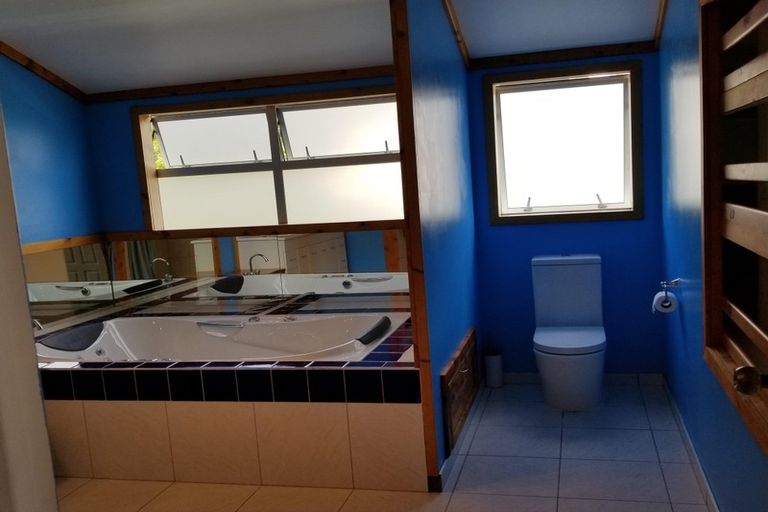 Photo of property in 18 Sir George Back Street, Opua, 0200