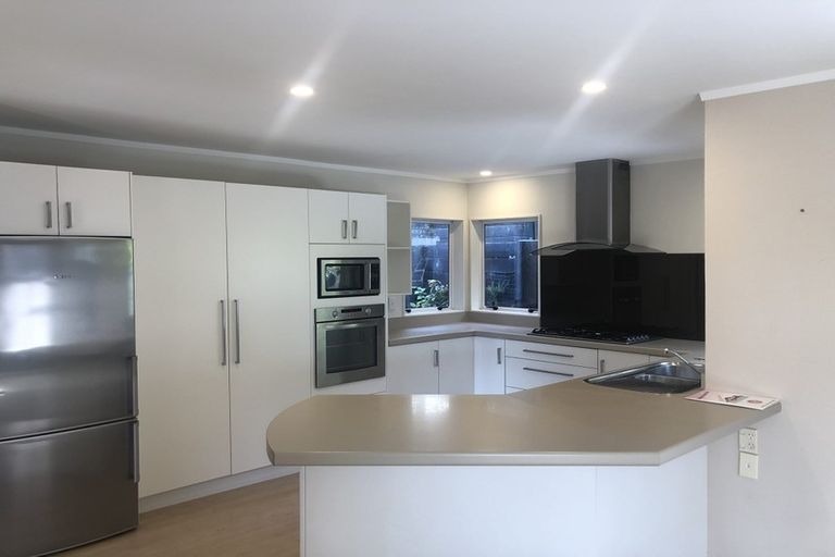 Photo of property in 1/14 Silkwood Grove, Totara Heights, Auckland, 2105