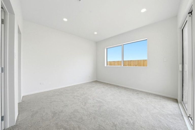 Photo of property in 14 Kopu Road, Orewa, 0931