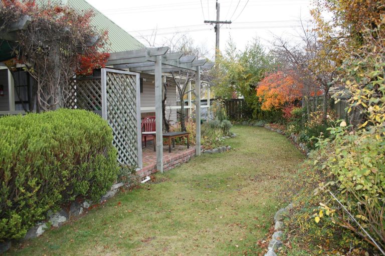 Photo of property in 32 Mackenzie Drive, Twizel, 7901