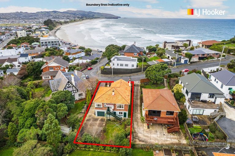 Photo of property in 24 Cliffs Road, Saint Clair, Dunedin, 9012