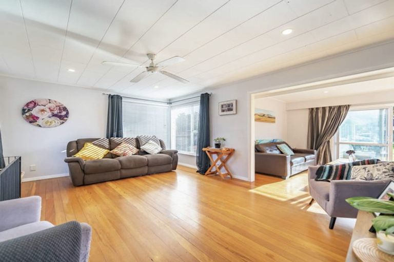 Photo of property in 34 Shakespeare Avenue, Trentham, Upper Hutt, 5018