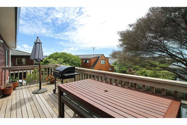 Photo of property in 4/5 Anne Road, Hillcrest, Auckland, 0627