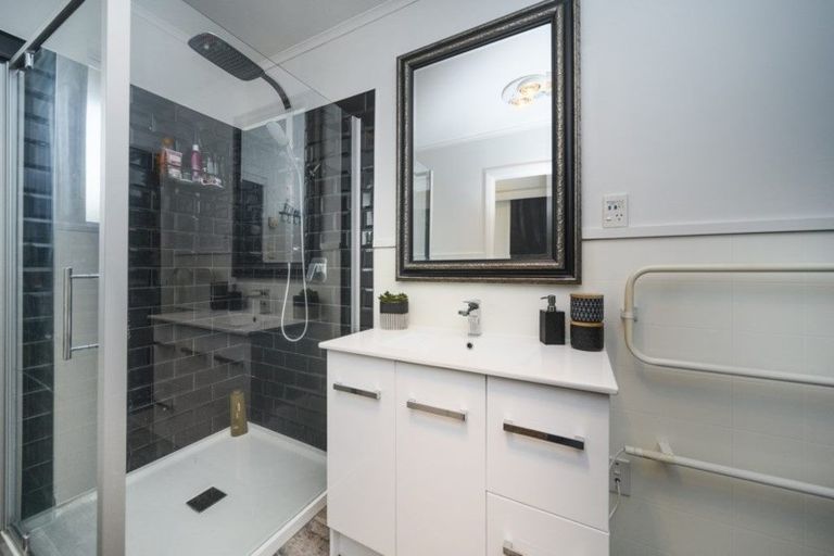 Photo of property in 30 Slacks Road, Awapuni, Palmerston North, 4412