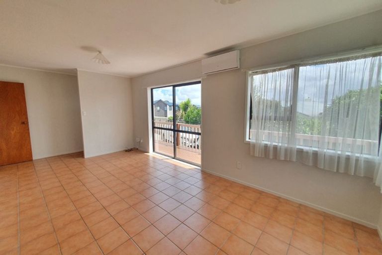 Photo of property in 3/6 Harding Avenue, Te Atatu South, Auckland, 0610