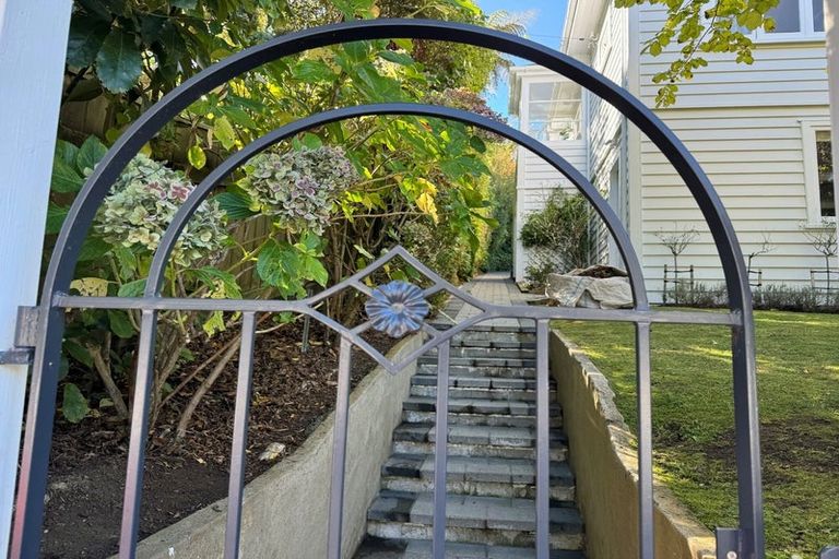 Photo of property in 8 Newcombe Crescent, Karori, Wellington, 6012