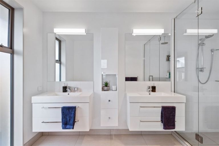 Photo of property in 27 Davaar Crescent, Broomfield, Christchurch, 8042