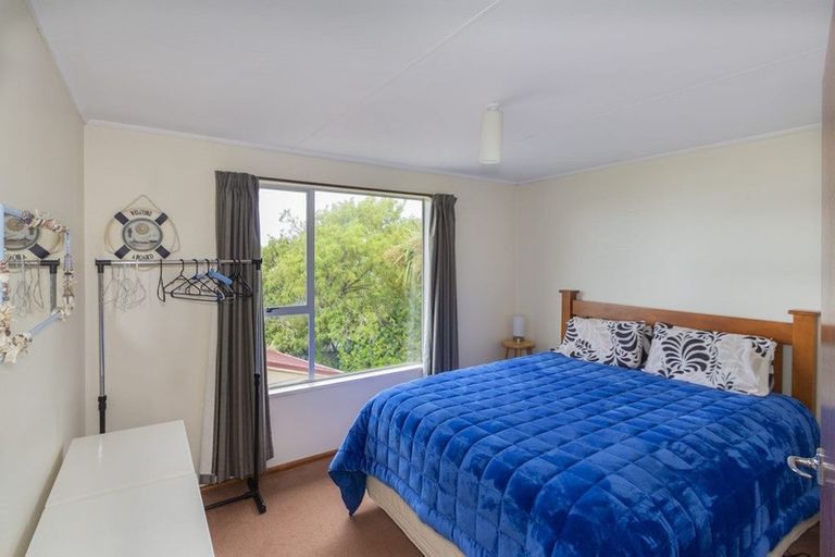 Photo of property in 17 Cardiff Street, Moeraki, 9482