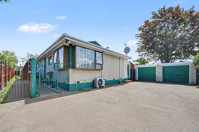 Photo of property in 1/119a Prestons Road, Redwood, Christchurch, 8051