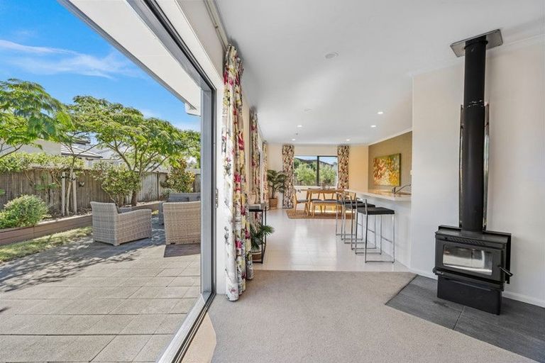 Photo of property in 11 Kihi Place, Ruakaka, 0116