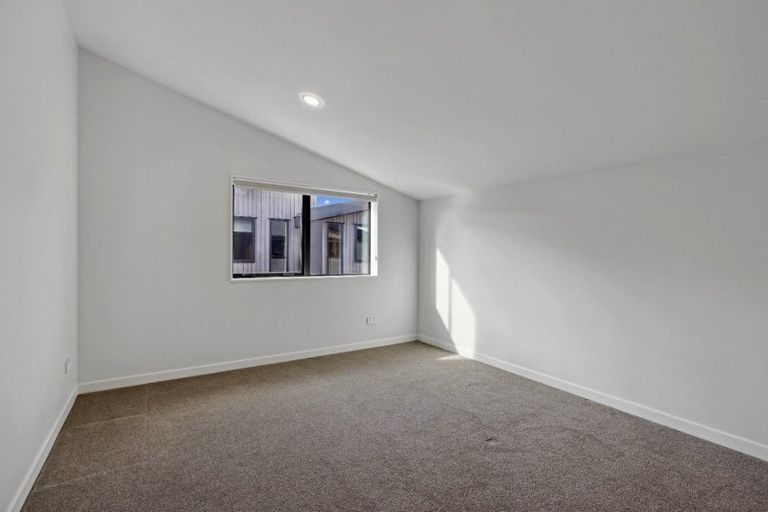 Photo of property in 8 Matau Way, Hauraki, Auckland, 0622