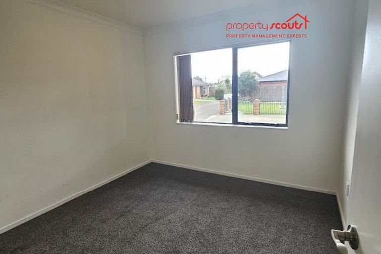 Photo of property in 12b Sussex Street, Levin, 5510