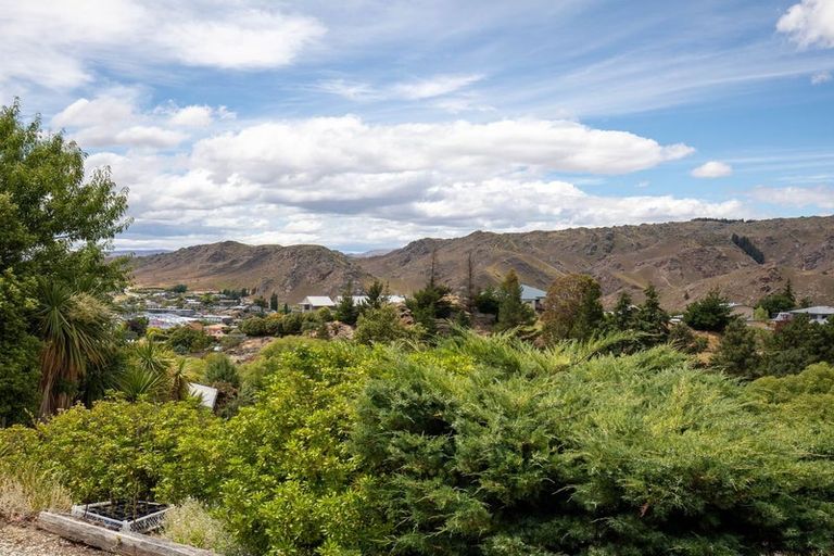 Photo of property in 22 Craig Place, Bridge Hill, Alexandra, 9320