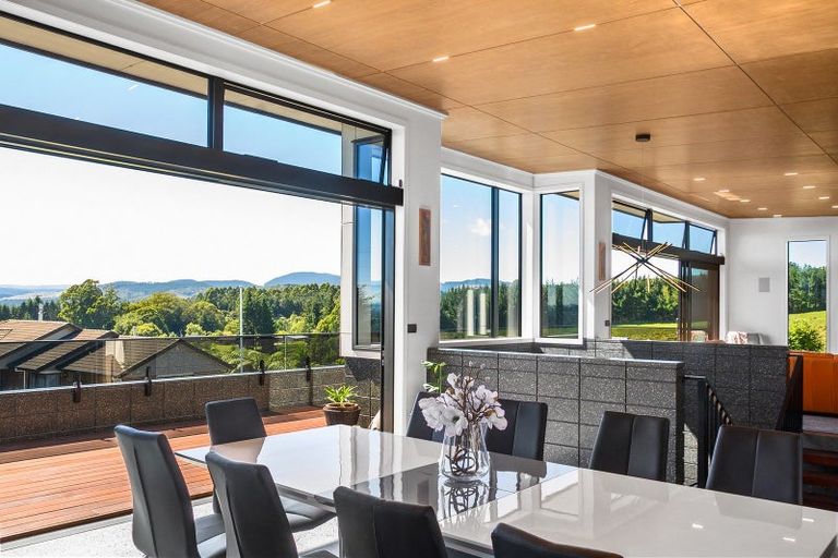 Photo of property in 1 Florey Heights, Springfield, Rotorua, 3015