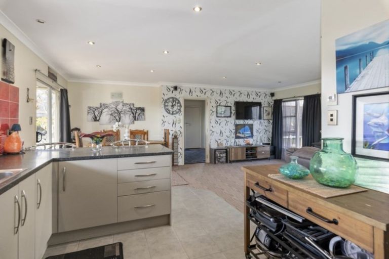 Photo of property in 96 Waerenga Road, Otaki, 5512