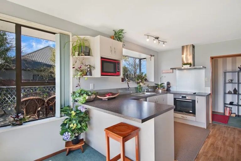 Photo of property in 23a Craven Street, Sockburn, Christchurch, 8042