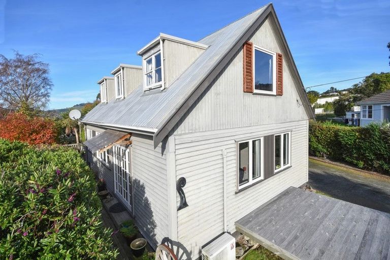 Photo of property in 28 Freyberg Avenue, Sawyers Bay, Port Chalmers, 9023