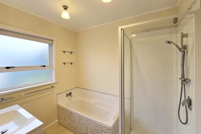 Photo of property in 41 James Foley Avenue, Pirimai, Napier, 4112