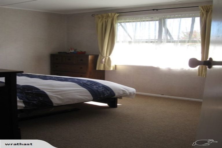 Photo of property in 1 Perth Place, Awapuni, Palmerston North, 4412