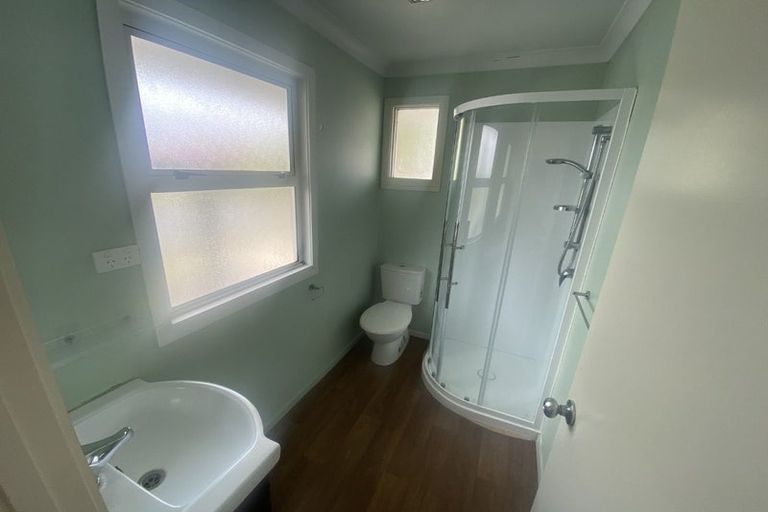 Photo of property in 2-3/240 Clayton Road, Pukehangi, Rotorua, 3015