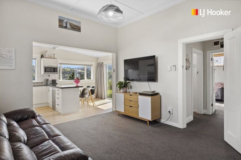 Photo of property in 212 Kenmure Road, Kenmure, Dunedin, 9011