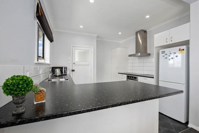 Photo of property in 80 Pine Avenue, Ebdentown, Upper Hutt, 5018