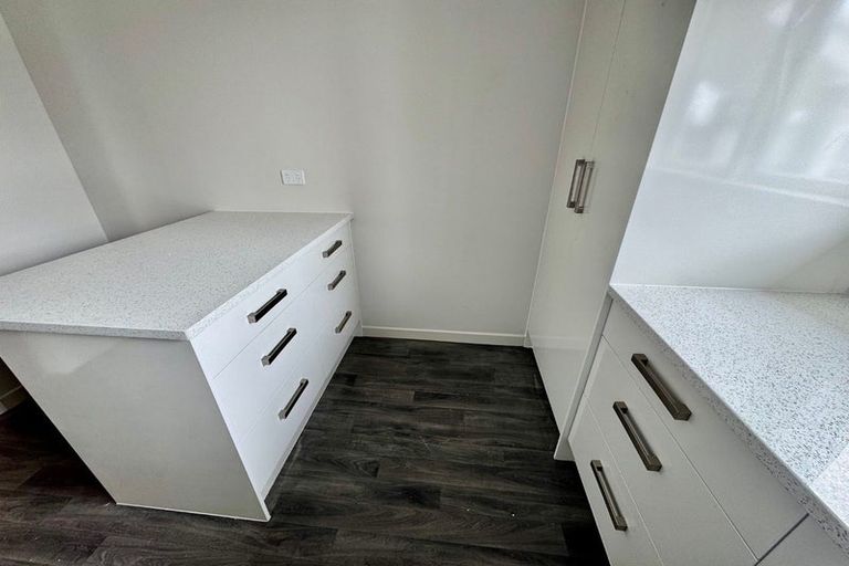 Photo of property in 15 Christmas Road, Manurewa, Auckland, 2102