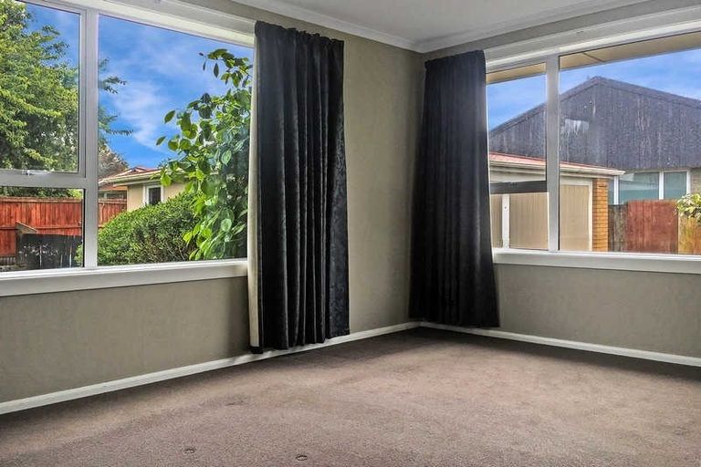 Photo of property in 5 Skye Place, Burnside, Christchurch, 8053