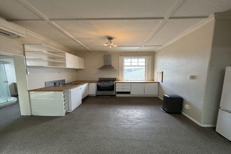 Photo of property in 66 Hawker Street, Mount Victoria, Wellington, 6011