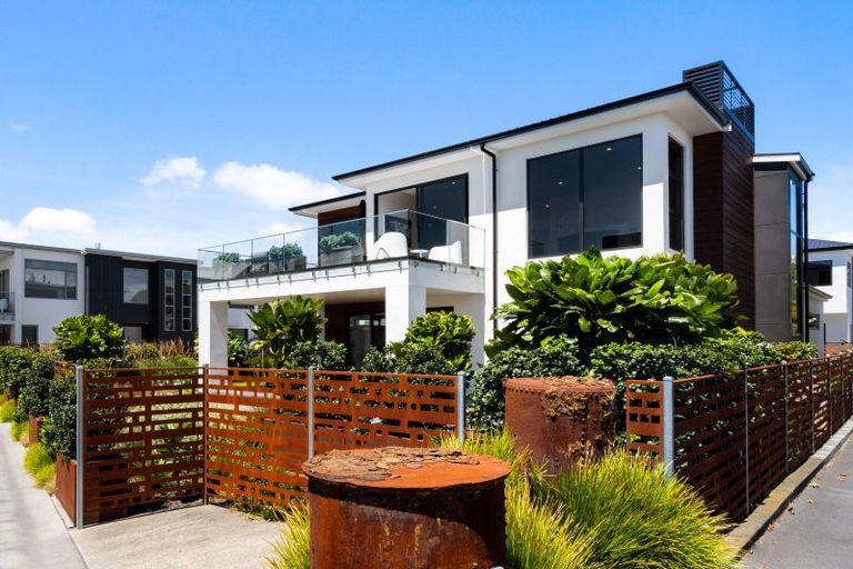 Photo of property in 27 Coronation Street, Ahuriri, Napier, 4110