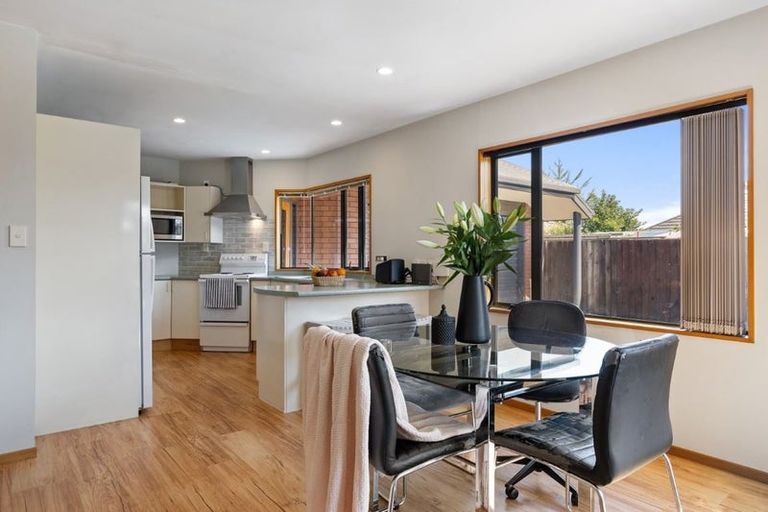 Photo of property in 2/3 Worthy Street, Ilam, Christchurch, 8041