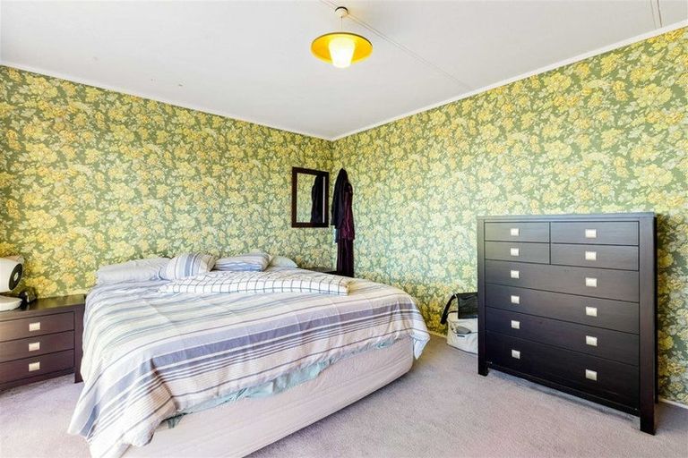 Photo of property in 14 Vipond Road, Stanmore Bay, Whangaparaoa, 0932