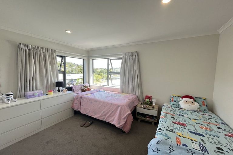 Photo of property in 214a Navigation Drive, Whitby, Porirua, 5024