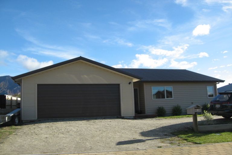 Photo of property in 8 Perrow Street, Wanaka, 9305