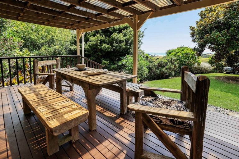 Photo of property in 303 Pollok Wharf Road, Pollok, Waiuku, 2684