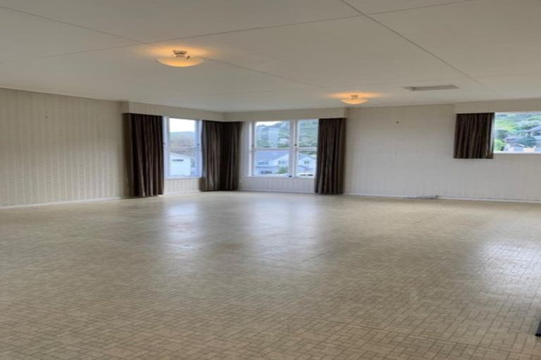 Photo of property in 2 Cluny Road, Plimmerton, Porirua, 5026