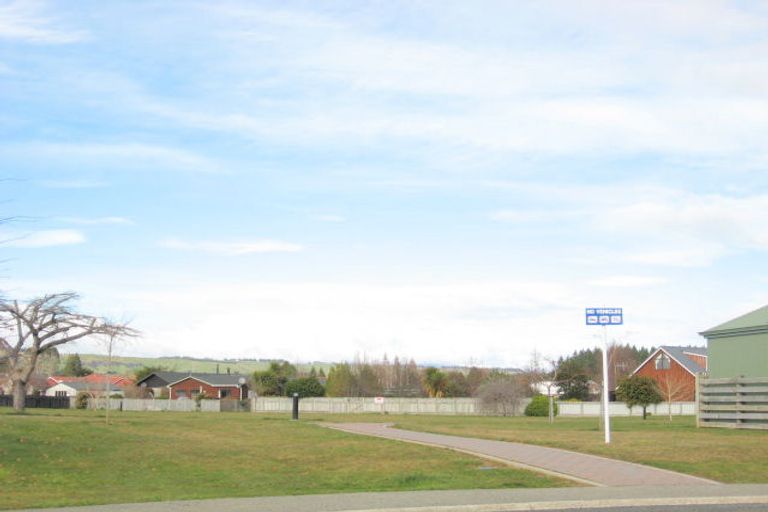 Photo of property in 16 Dorizac Place, Te Anau, 9600