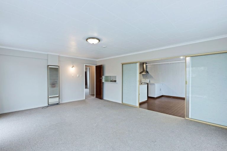 Photo of property in 61 Cracroft Street, Waitara, 4320