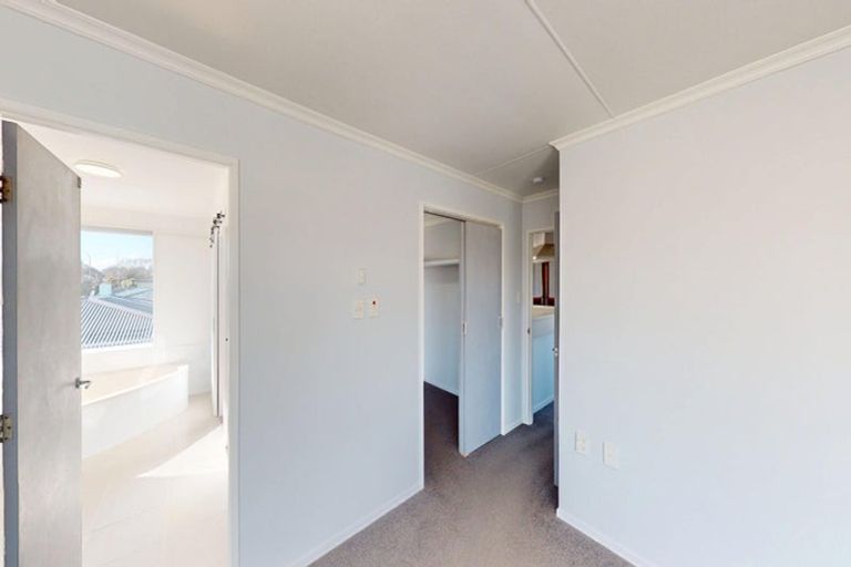 Photo of property in 1 Hurley Place, Awapuni, Palmerston North, 4412