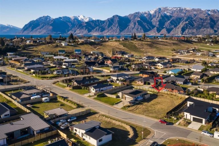 Photo of property in 9 Little Maude Drive, Lake Hawea, Wanaka, 9382
