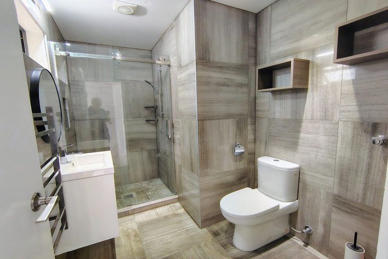 Photo of property in 61 Fernhill Way, Oteha, Auckland, 0632