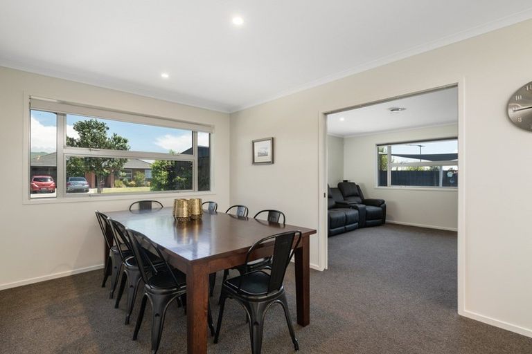 Photo of property in 31 Blanche Road, Papamoa Beach, Papamoa, 3118