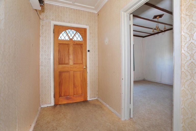 Photo of property in 23 Ross Street, Marton, 4710