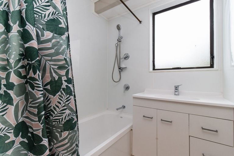 Photo of property in 54b Pohutukawa Drive, Owhata, Rotorua, 3010