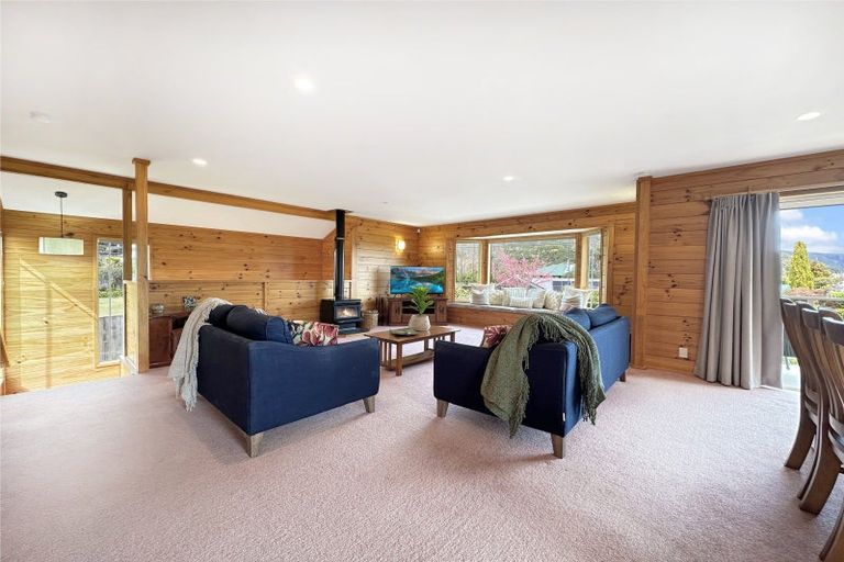 Photo of property in 31 Angela Place, Kinloch, Taupo, 3377